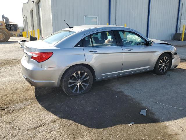 Photo 3 from auction – 2014 CHRYSLER 200 TOURIN with VIN 1C3CCBBB4EN178362