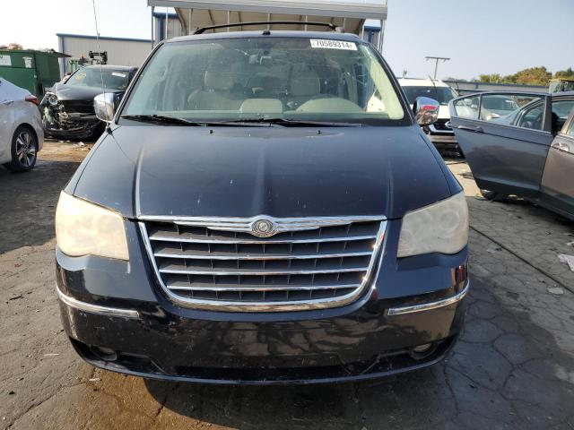 Photo 5 from auction – 2010 CHRYSLER TOWN & COU with VIN 2A4RR7DX6AR442005