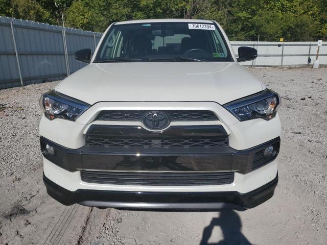 Photo 5 from auction – 2019 TOYOTA 4RUNNER SR with VIN JTEBU5JR9K5689223