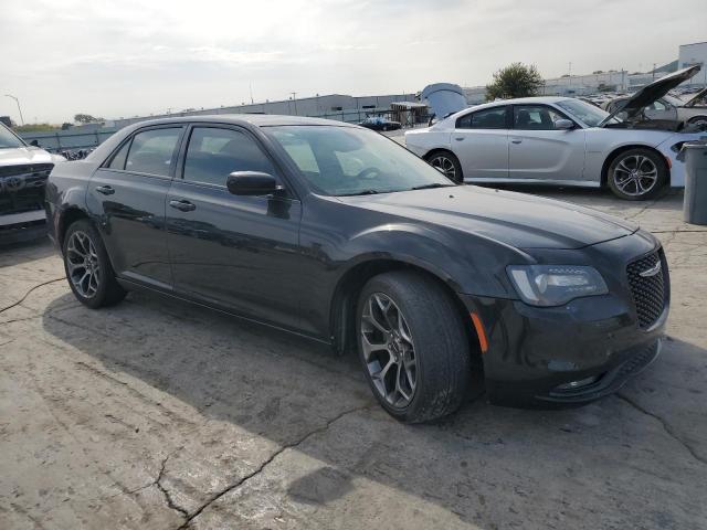 Photo 4 from auction – 2015 CHRYSLER 300 S with VIN 2C3CCABG5FH756310