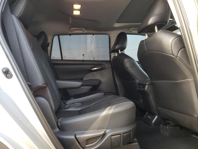 Photo 11 from auction – 2023 TOYOTA HIGHLANDER with VIN 5TDKDRAH3PS042627