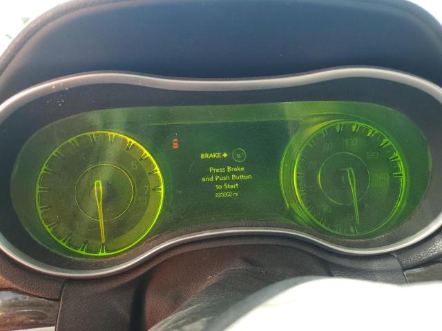 Photo 9 from auction – 2015 CHRYSLER 300 LIMITE with VIN 2C3CCAAG1FH807447