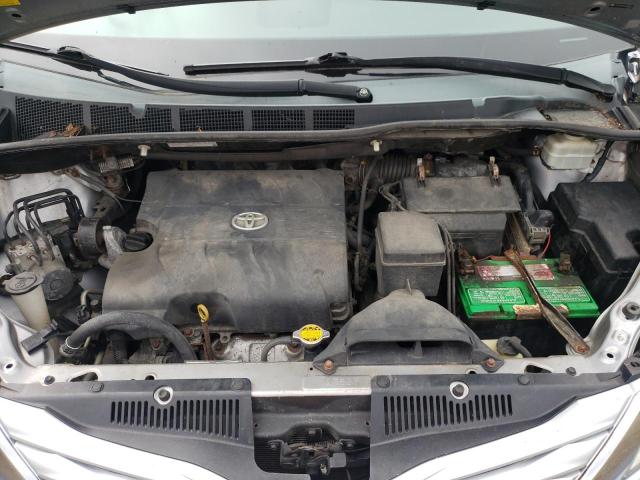 Photo 12 from auction – 2013 TOYOTA SIENNA XLE with VIN 5TDYK3DC4DS302283