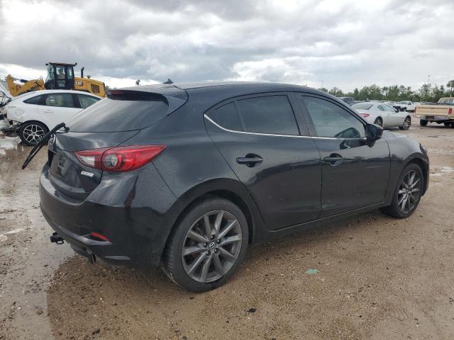 Photo 3 from auction – 2018 MAZDA 3 TOURING with VIN 3MZBN1L39JM190298