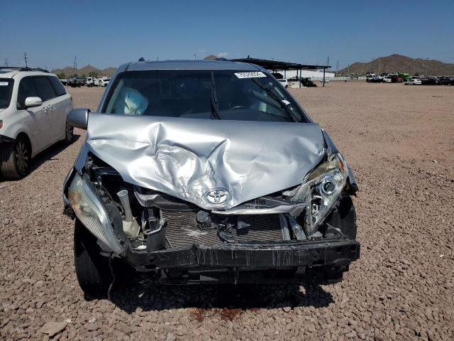 Photo 5 from auction – 2015 TOYOTA SIENNA XLE with VIN 5TDYK3DC3FS683482