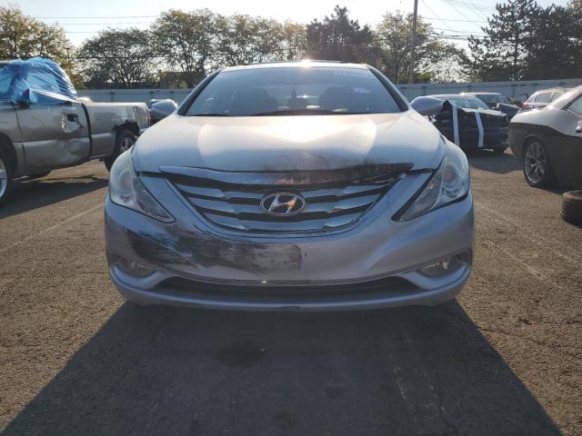 Photo 5 from auction – 2013 HYUNDAI SONATA SE with VIN 5NPEC4AC7DH622553