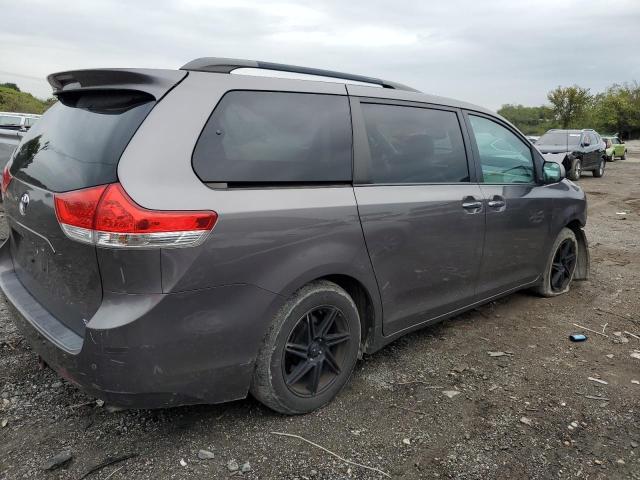 Photo 3 from auction – 2013 TOYOTA SIENNA XLE with VIN 5TDYK3DC6DS333485