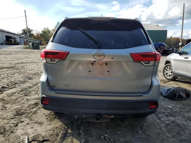 Photo 6 from auction – 2017 TOYOTA HIGHLANDER with VIN 5TDJZRFH2HS480336