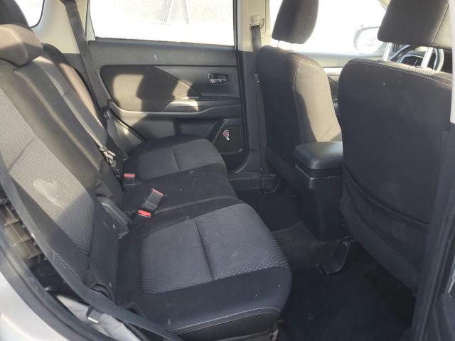 Photo 10 from auction – 2018 MITSUBISHI OUTLANDER with VIN JA4AD3A35JZ039810
