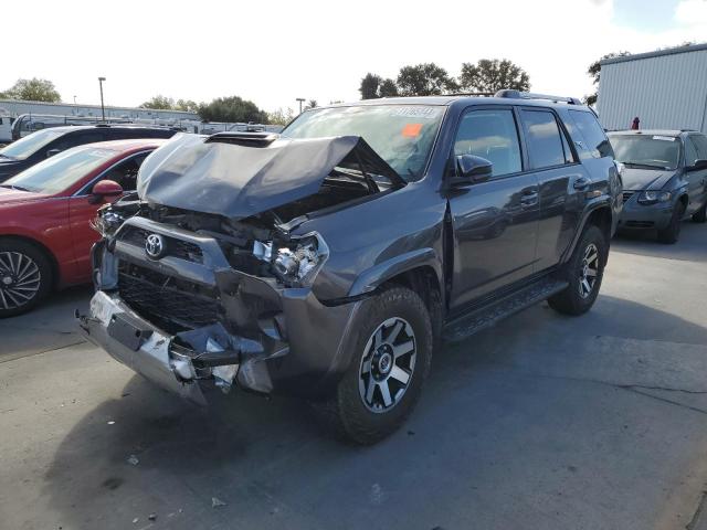 TOYOTA 4RUNNER SR 2018 with VIN JTEBU5JR3J5596504 - Photo from auction