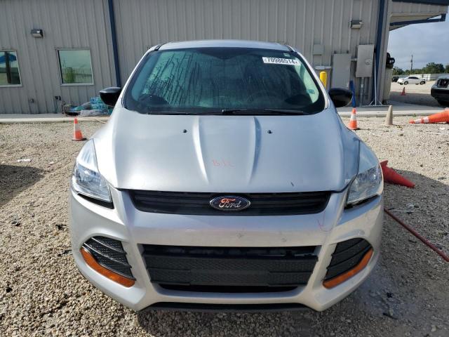 Photo 5 from auction – 2016 FORD ESCAPE S with VIN 1FMCU0F75GUC06029