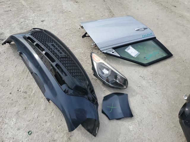 Photo 13 from auction – 2004 TOYOTA CAMRY LE with VIN 4T1BE32K04U802455