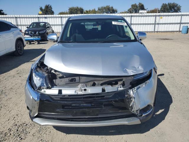 Photo 5 from auction – 2018 MITSUBISHI OUTLANDER with VIN JA4AD2A38JZ015575