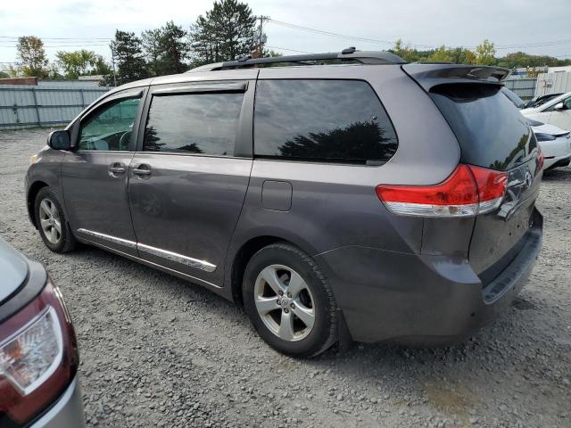 Photo 2 from auction – 2012 TOYOTA SIENNA XLE with VIN 5TDYK3DC4CS266920
