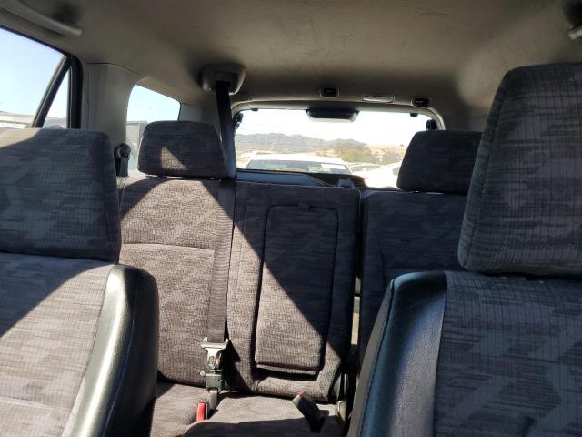 Photo 10 from auction – 2002 HONDA CR-V LX with VIN JHLRD68472C025648