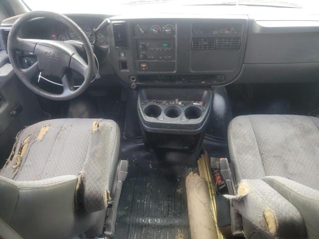 Photo 8 from auction – 2003 CHEVROLET EXPRESS G2 with VIN 1GCGG25U831126705