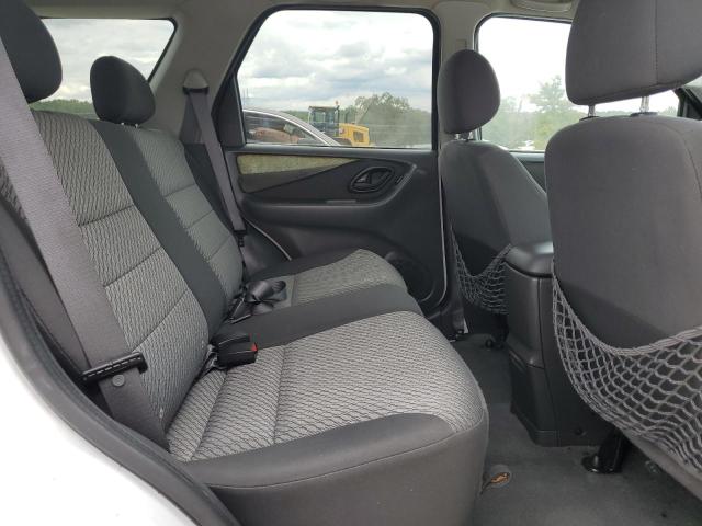 Photo 11 from auction – 2004 FORD ESCAPE XLT with VIN 1FMCU93124DA15295
