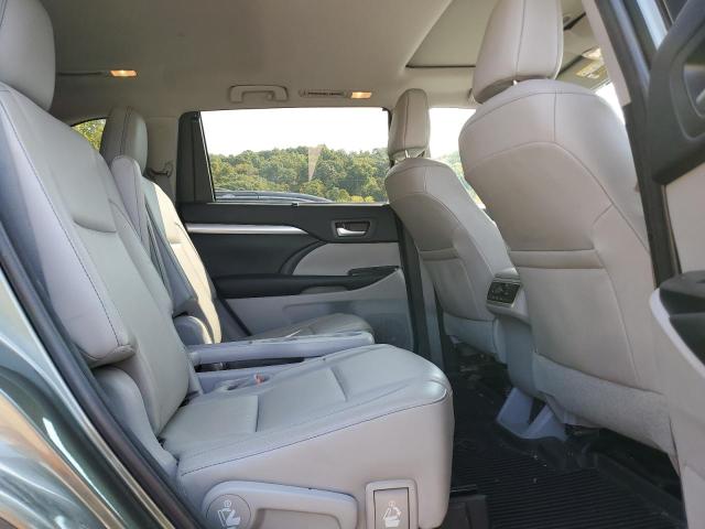 صورة رقم 11 من المزاد - 2017 TOYOTA HIGHLANDER مع VIN 5TDJZRFH2HS479509