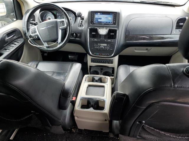 Photo 8 from auction – 2011 CHRYSLER TOWN & COU with VIN 2A4RR8DG4BR630707