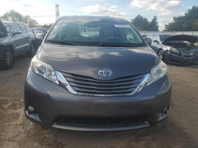 Photo 5 from auction – 2013 TOYOTA SIENNA XLE with VIN 5TDDK3DC6DS050275