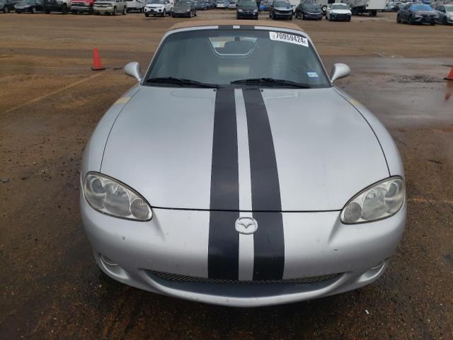 Photo 5 from auction – 2002 MAZDA MX-5 MIATA with VIN JM1NB353X20229034