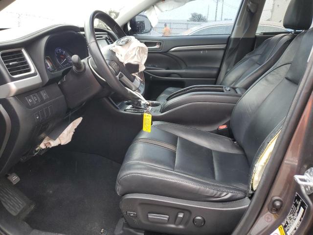 Photo 7 from auction – 2018 TOYOTA HIGHLANDER with VIN 5TDKZRFH8JS287909
