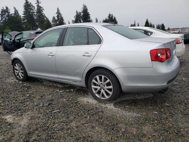 Photo 2 from auction – 2005 VOLKSWAGEN NEW JETTA with VIN 3VWSF71KX5M637012