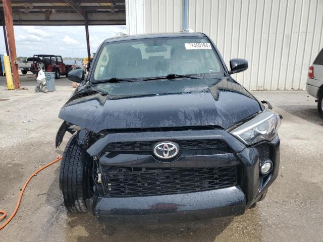 Photo 5 from auction – 2017 TOYOTA 4RUNNER SR with VIN JTEZU5JRXH5154831