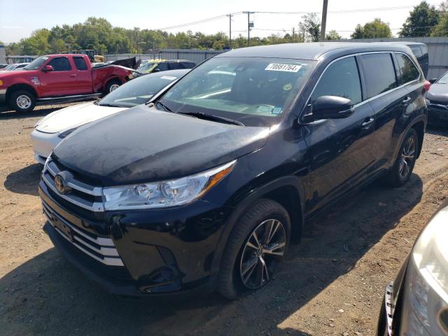 TOYOTA HIGHLANDER 2017 with VIN 5TDBZRFH5HS390019 - Photo from auction