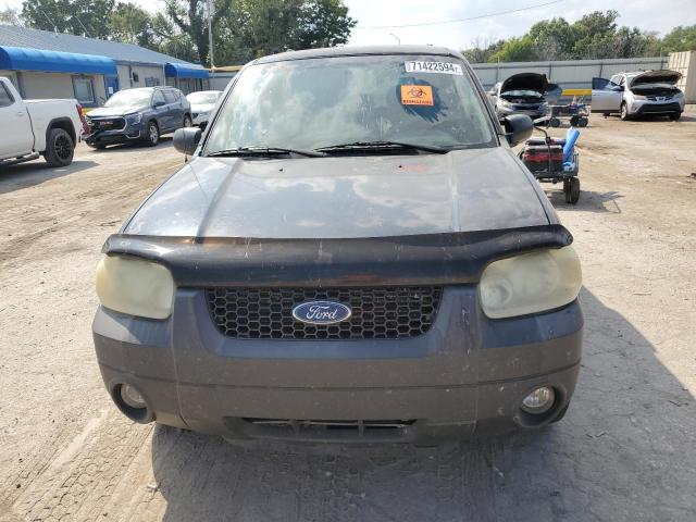 Photo 5 from auction – 2005 FORD ESCAPE XLT with VIN 1FMYU031X5KD75607