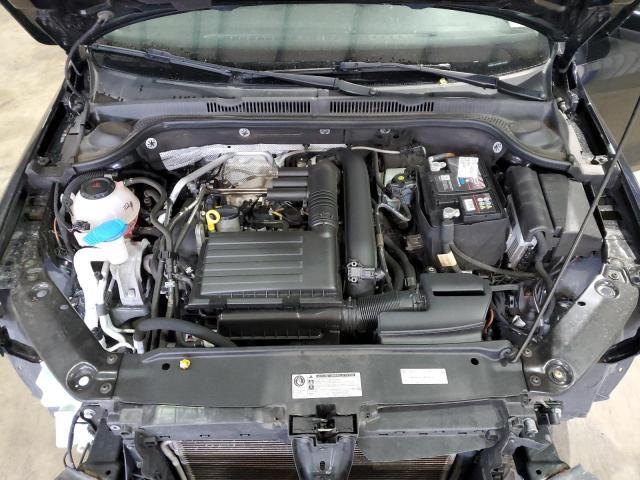 Photo 11 from auction – 2018 VOLKSWAGEN JETTA S with VIN 3VW2B7AJ3JM210459