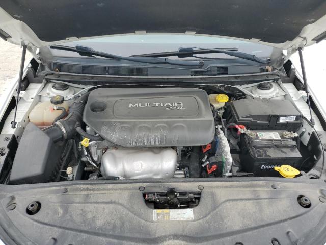 Photo 11 from auction – 2015 CHRYSLER 200 LIMITE with VIN 1C3CCCAB0FN548313