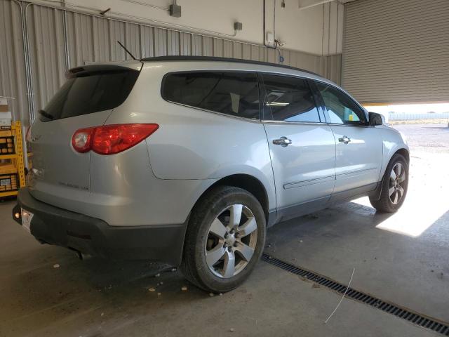 Photo 3 from auction – 2012 CHEVROLET TRAVERSE L with VIN 1GNKVLED9CJ232965
