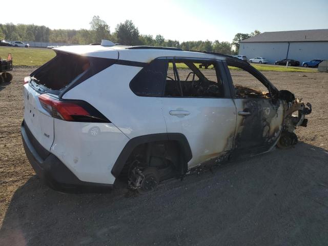 Photo 3 from auction – 2022 TOYOTA RAV4 XLE with VIN 2T3W1RFV3NC174924