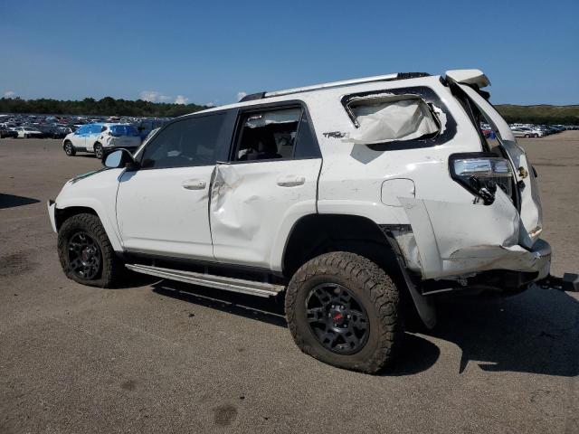 Photo 2 from auction – 2017 TOYOTA 4RUNNER SR with VIN JTEBU5JRXH5465144