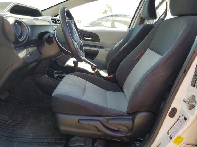 Photo 7 from auction – 2012 TOYOTA PRIUS C with VIN JTDKDTB34C1505009