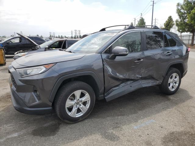 Photo 1 from auction – 2019 TOYOTA RAV4 XLE with VIN JTMW1RFV5KD025597