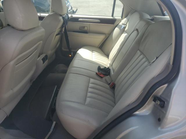 Photo 10 from auction – 2004 LINCOLN TOWN CAR E with VIN 1LNHM81W84Y685781