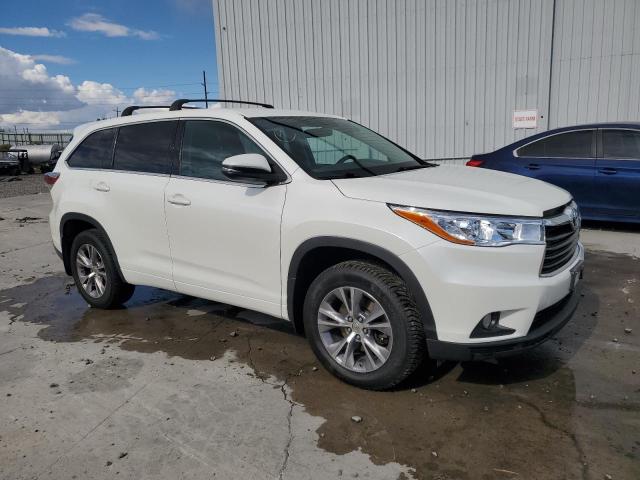 Photo 4 from auction – 2015 TOYOTA HIGHLANDER with VIN 5TDBKRFH0FS153410