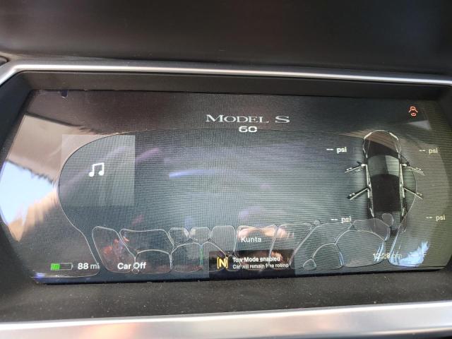 Photo 9 from auction – 2013 TESLA MODEL S with VIN 5YJSA1AC3DFP10618