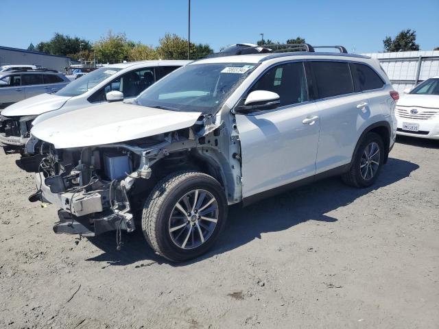Photo 1 from auction – 2019 TOYOTA HIGHLANDER with VIN 5TDJZRFH0KS615935