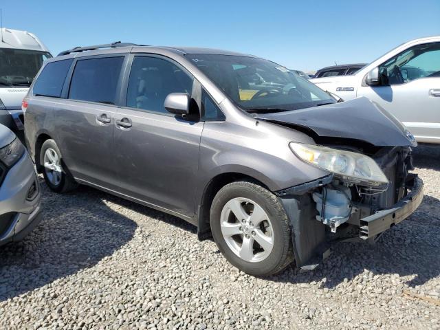 Photo 4 from auction – 2011 TOYOTA SIENNA LE with VIN 5TDKK3DC7BS163754