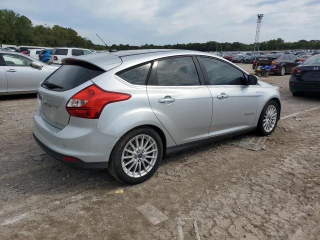 Photo 3 from auction – 2012 FORD FOCUS BEV with VIN 1FAHP3R4XCL442038