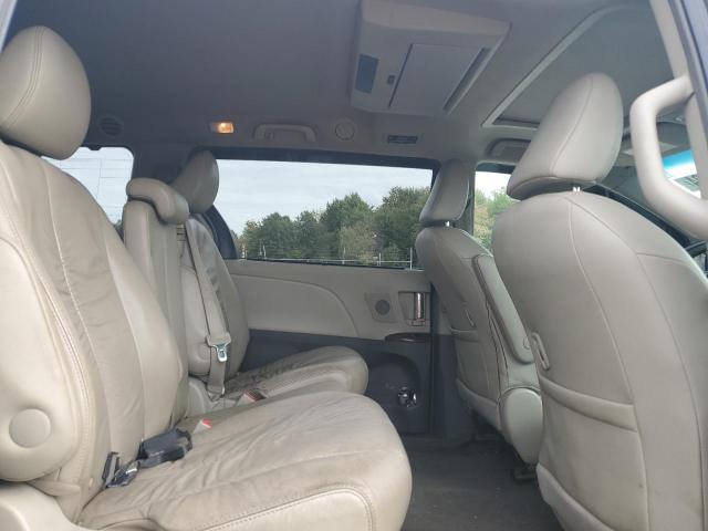Photo 11 from auction – 2011 TOYOTA SIENNA XLE with VIN 5TDYK3DC4BS037748