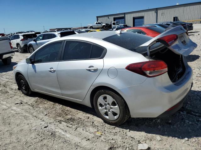 Photo 2 from auction – 2017 KIA FORTE LX with VIN 3KPFK4A77HE150391