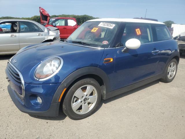 MINI COOPER 2015 with VIN WMWXM5C55F3A60127 - Photo from auction