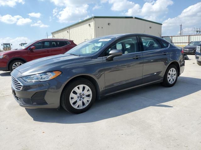 FORD FUSION S 2019 with VIN 3FA6P0G77KR143030 - Photo from auction