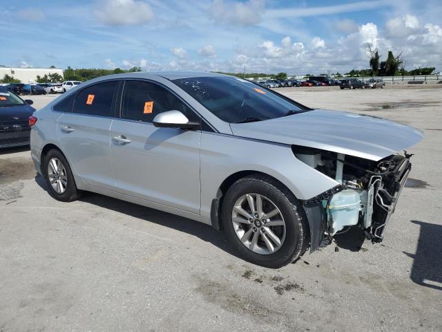 Photo 4 from auction – 2015 HYUNDAI SONATA SE with VIN 5NPE24AF6FH259341