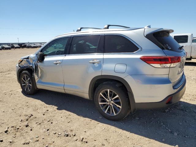 Photo 2 from auction – 2018 TOYOTA HIGHLANDER with VIN 5TDKZRFHXJS538042