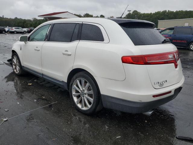 Photo 2 from auction – 2011 LINCOLN MKT with VIN 2LMHJ5AT4BBJ50846